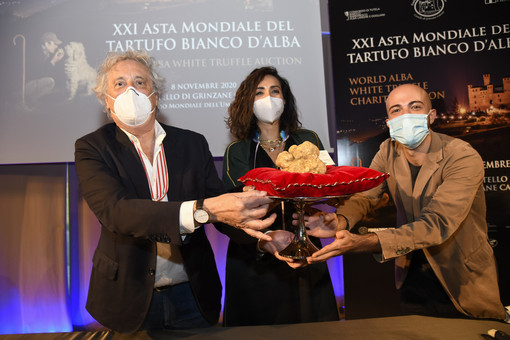 Asta Mondiale Tartufo bianco da record, da 500 mila euro di ricavi Covid non ferma la solidarietà